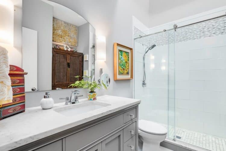 Maximizing Space in Your Small Bathroom