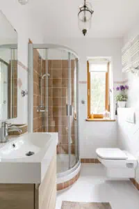 Should you tile the walls in a small bathroom